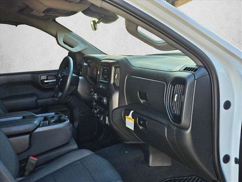 Used 2023 Chevrolet Silverado 1500 Custom AWD/4WD image 16