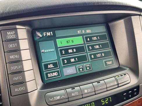 Used 2006 Lexus LX 470 4WD image 23