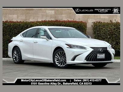 Used 2025 Lexus ES 300h w/ Luxury Package