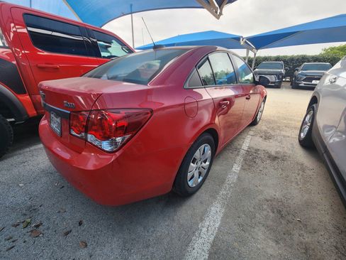 Used 2016 Chevrolet Cruze LS image 4