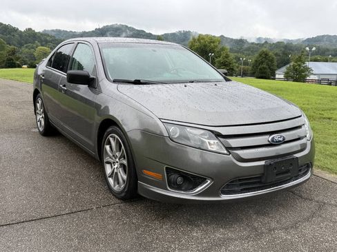 Used 2010 Ford Fusion SE FWD image 16