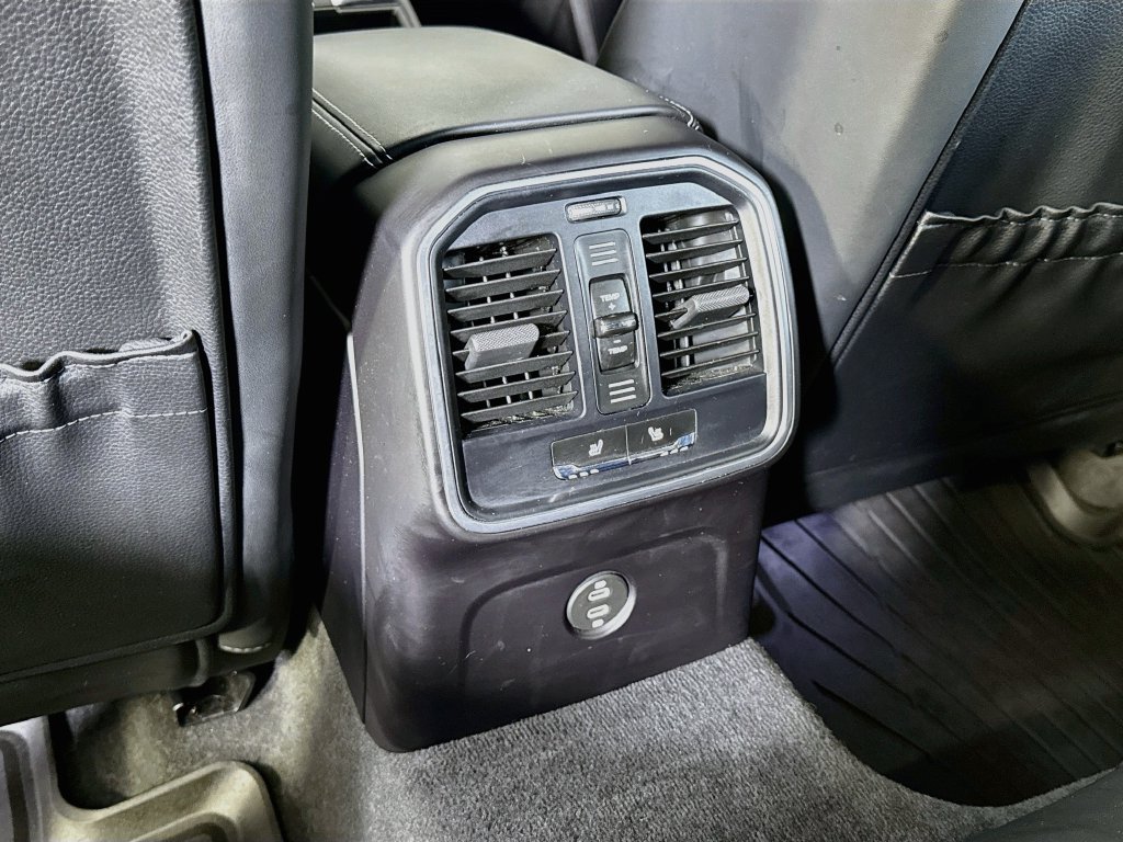 Certified 2023 Porsche Macan S AWD/4WD image 20