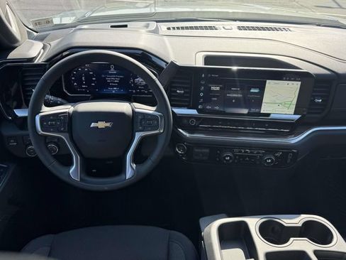 Used 2026 Chevrolet Silverado 1500 LT AWD/4WD image 32
