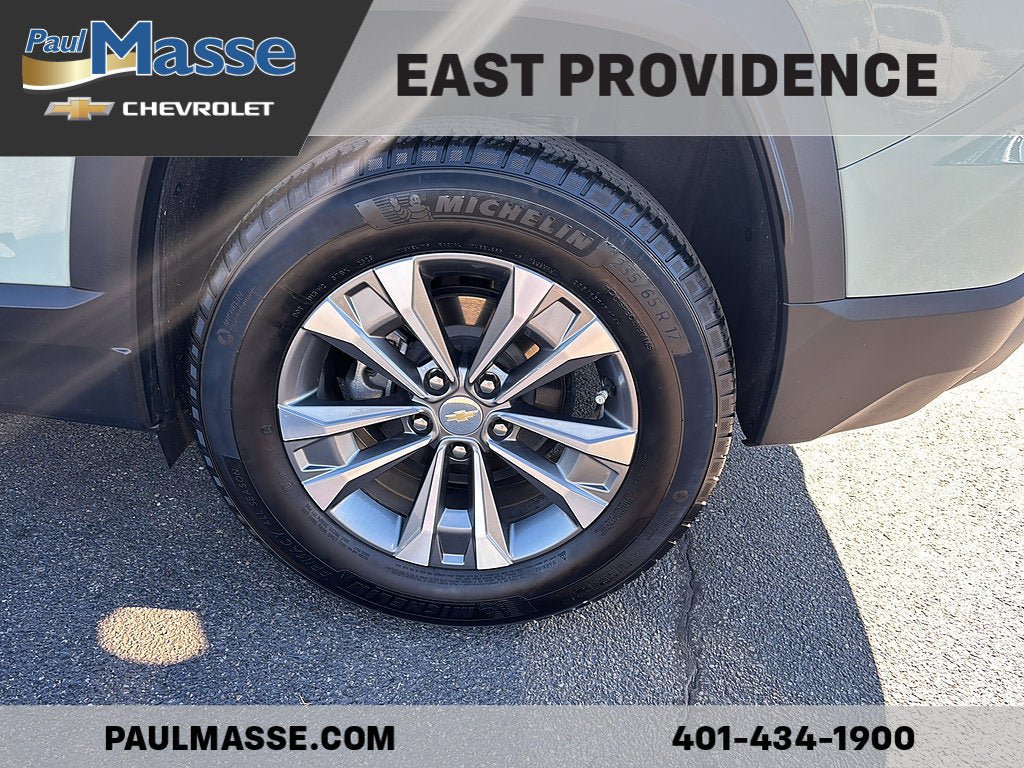 Certified 2026 Chevrolet Equinox LT w/ Convenience Package II AWD/4WD image 8