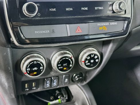 Used 2024 Mitsubishi Outlander Sport AWD image 23