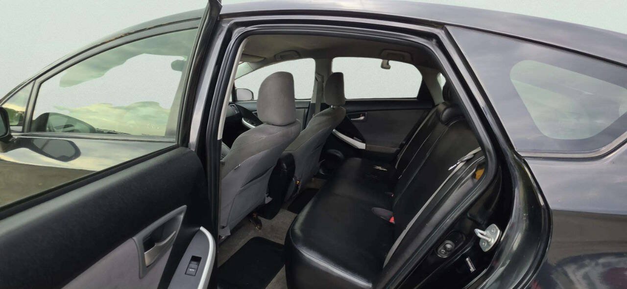 Used 2012 Toyota Prius Two FWD image 7