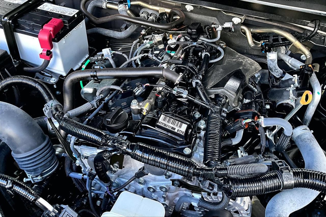 Used 2025 Toyota Tacoma SR5 RWD image 30
