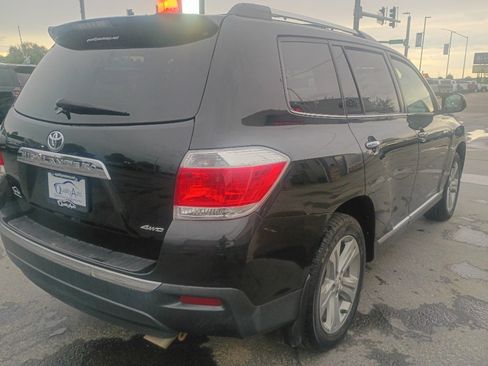 Used 2013 Toyota Highlander Limited AWD/4WD image 6