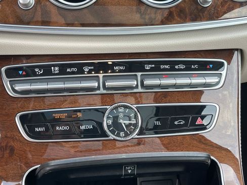 Certified 2019 Mercedes-Benz E 300 image 34