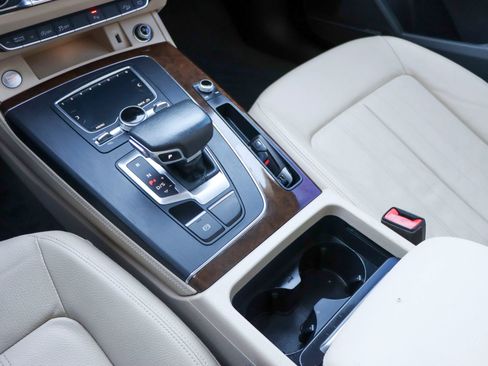 Used 2019 Audi Q5 2.0T Premium Plus w/ Premium Plus Package image 43