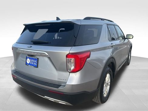 Used 2022 Ford Explorer XLT w/ Equipment Group 202A image 7