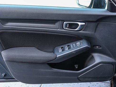 Used 2025 Honda Civic Sport image 22
