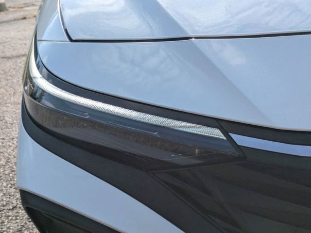 Certified 2026 Hyundai Elantra Sport FWD image 10