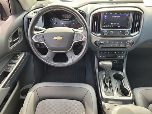 Used 2021 Chevrolet Colorado Z71 w/ Safety Package image 17