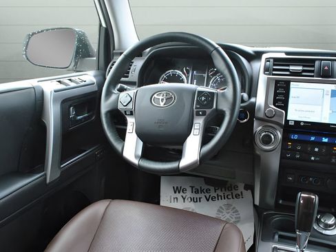Certified 2023 Toyota 4Runner Limited AWD/4WD image 11