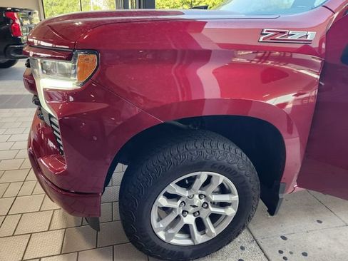 Used 2024 Chevrolet Silverado 1500 RST w/ Z71 Off-Road Package AWD/4WD image 7