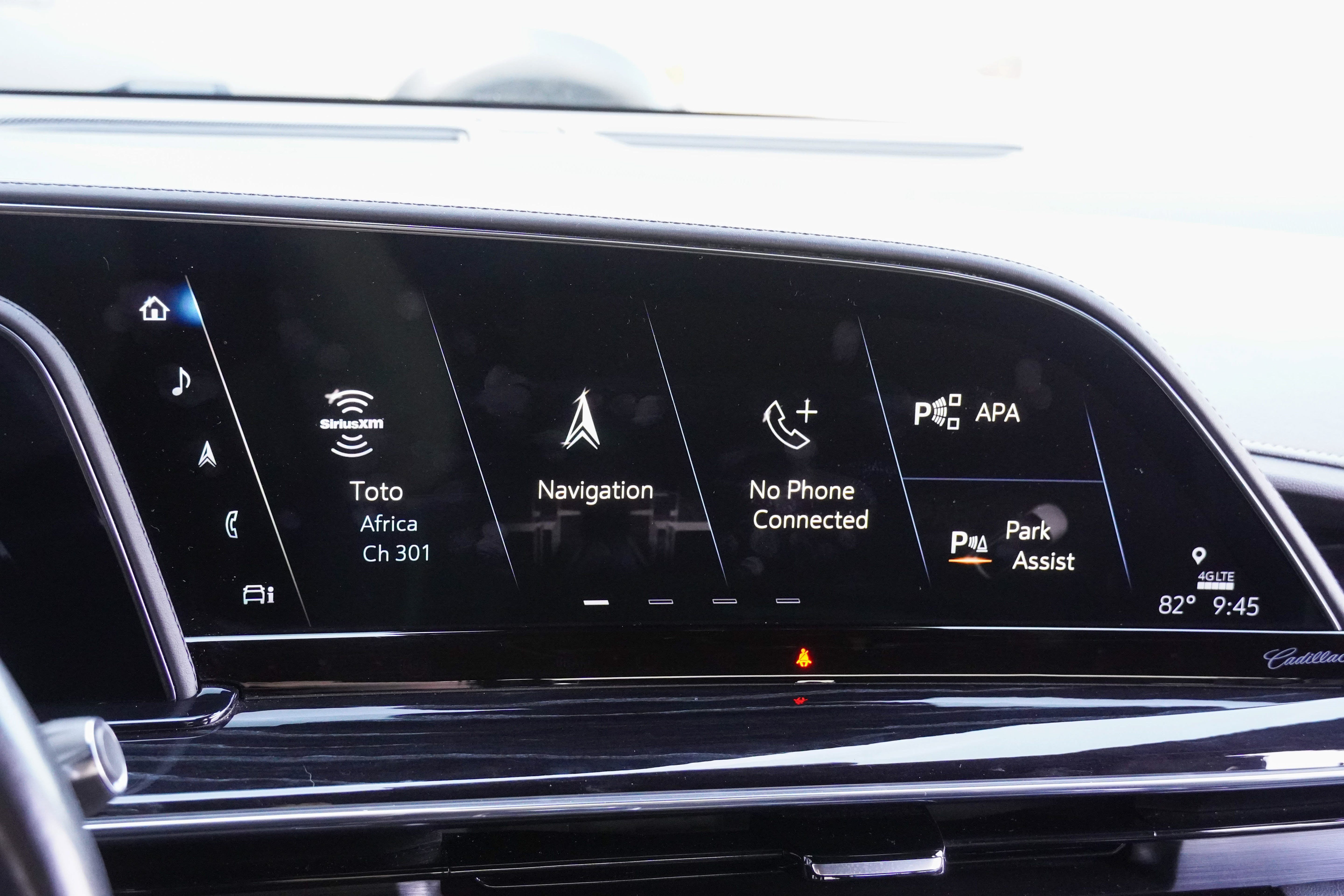 Used 2021 Cadillac Escalade Sport w/ Driver Assist Tech Package AWD/4WD image 25