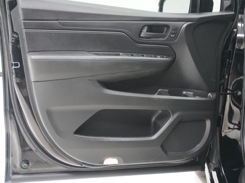 Used 2024 Honda Odyssey Sport image 16