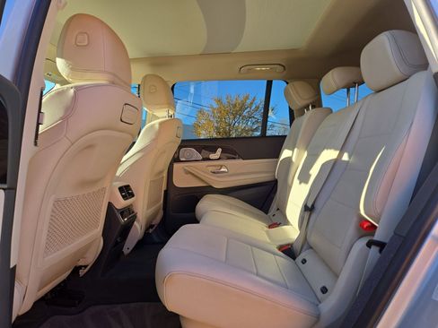 Used 2020 Mercedes-Benz GLS 450 4MATIC image 13