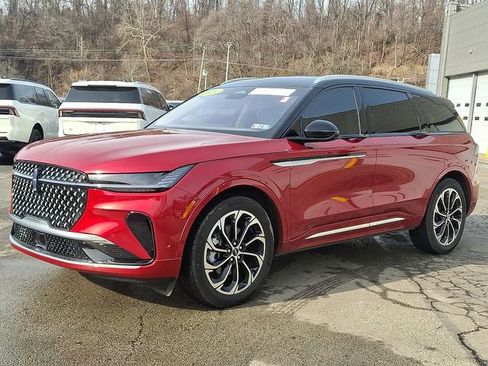 Certified 2024 Lincoln Nautilus Reserve AWD/4WD image 3