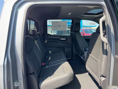 New 2026 GMC Sierra 1500 SLT w/ SLT Premium Package image 24