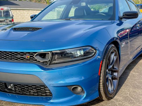 Used 2023 Dodge Charger Scat Pack w/ Plus Group RWD image 9