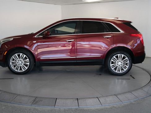 Used 2018 Cadillac XT5 Premium Luxury FWD image 4