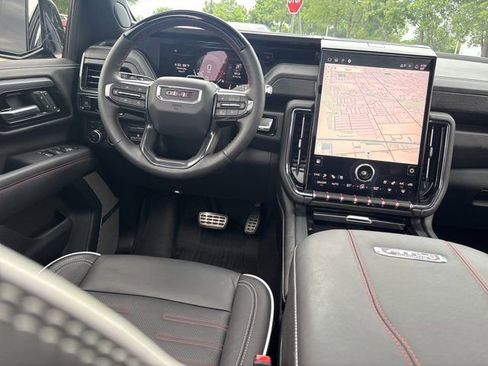 Used 2025 GMC Yukon XL AT4 Ultimate AWD/4WD image 23