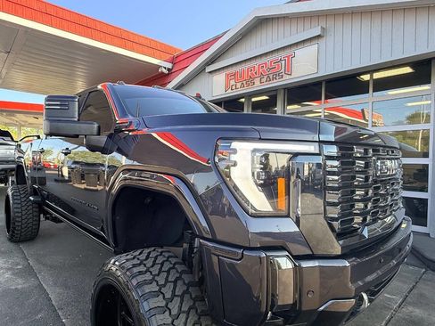 Used 2024 GMC Sierra 2500 Denali Ultimate w/ Snow Plow Prep/Camper Package AWD/4WD image 19