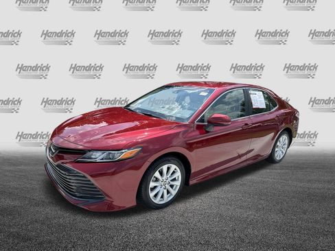 Certified 2020 Toyota Camry LE FWD image 5