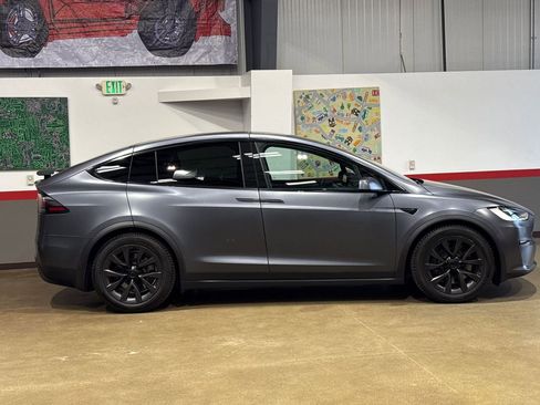 Used 2022 Tesla Model X Plaid AWD/4WD image 3