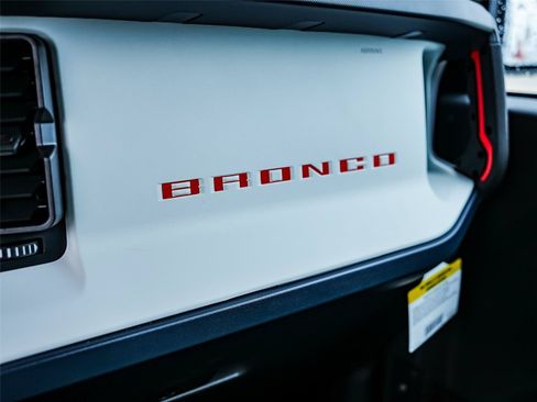 New 2026 Ford Bronco Heritage Edition AWD/4WD image 22