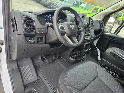 New 2026 RAM ProMaster 2500 w/ Advanced Safety Group FWD image 24