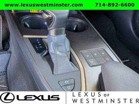 Used 2024 Lexus UX 250h F Sport FWD image 19