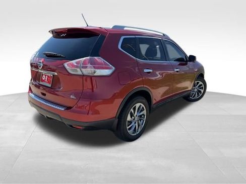 Used 2015 Nissan Rogue SL FWD image 2