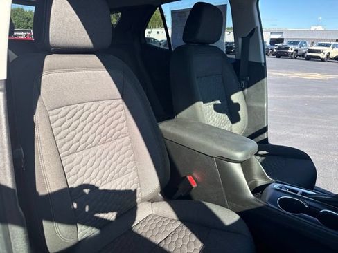 Used 2019 Chevrolet Equinox LT FWD image 27