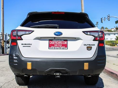 Used 2025 Subaru Outback Wilderness AWD/4WD image 5