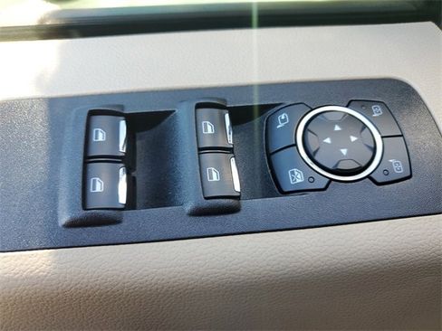 Used 2019 Ford F150 Lariat image 23