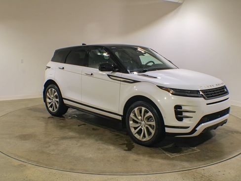 New 2026 Land Rover Range Rover Evoque Hoxton AWD/4WD image 8