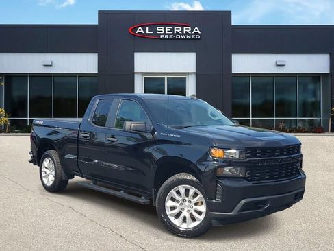 Certified 2020 Chevrolet Silverado 1500 Custom w/ Custom Value Package AWD/4WD image 1