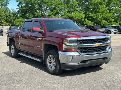 Used 2017 Chevrolet Silverado 1500 LT w/ All Star Edition AWD/4WD image 3