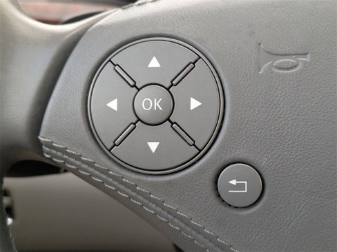 Used 2013 Mercedes-Benz S 550 image 27