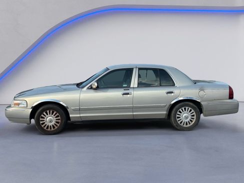 Used 2008 Mercury Grand Marquis LS RWD image 3