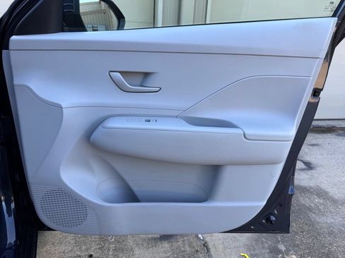 Certified 2025 Hyundai Kona SEL FWD image 21