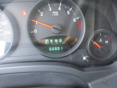 Used 2010 Jeep Patriot Sport FWD image 14