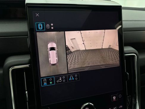 New 2026 GMC Yukon Denali w/ Sun & Power Step Package image 3