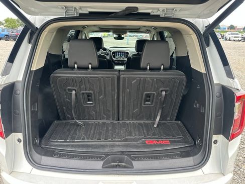 Used 2023 GMC Acadia Denali w/ Denali Ultimate Package AWD/4WD image 10