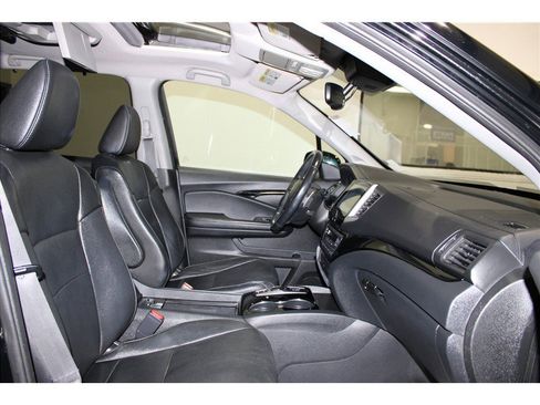 Used 2016 Honda Pilot Touring image 26