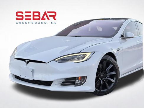 Used 2020 Tesla Model S Long Range AWD/4WD image 2