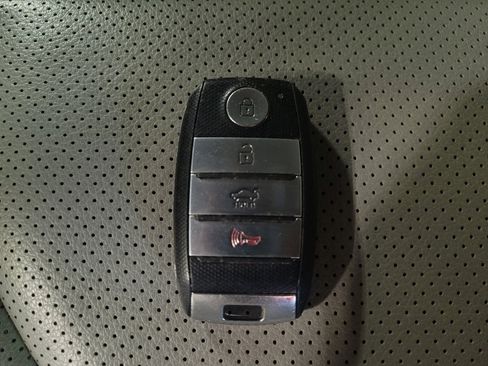 Used 2016 Kia Optima EX w/ Premium Package image 32